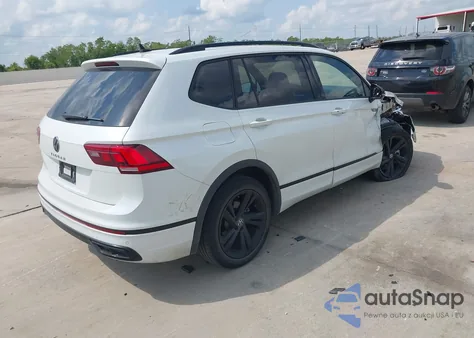 2023 Volkswagen Tiguan 2.0T Se R-Line Black из США, поврежденный, VIN 3VVCB7AX3PM048922